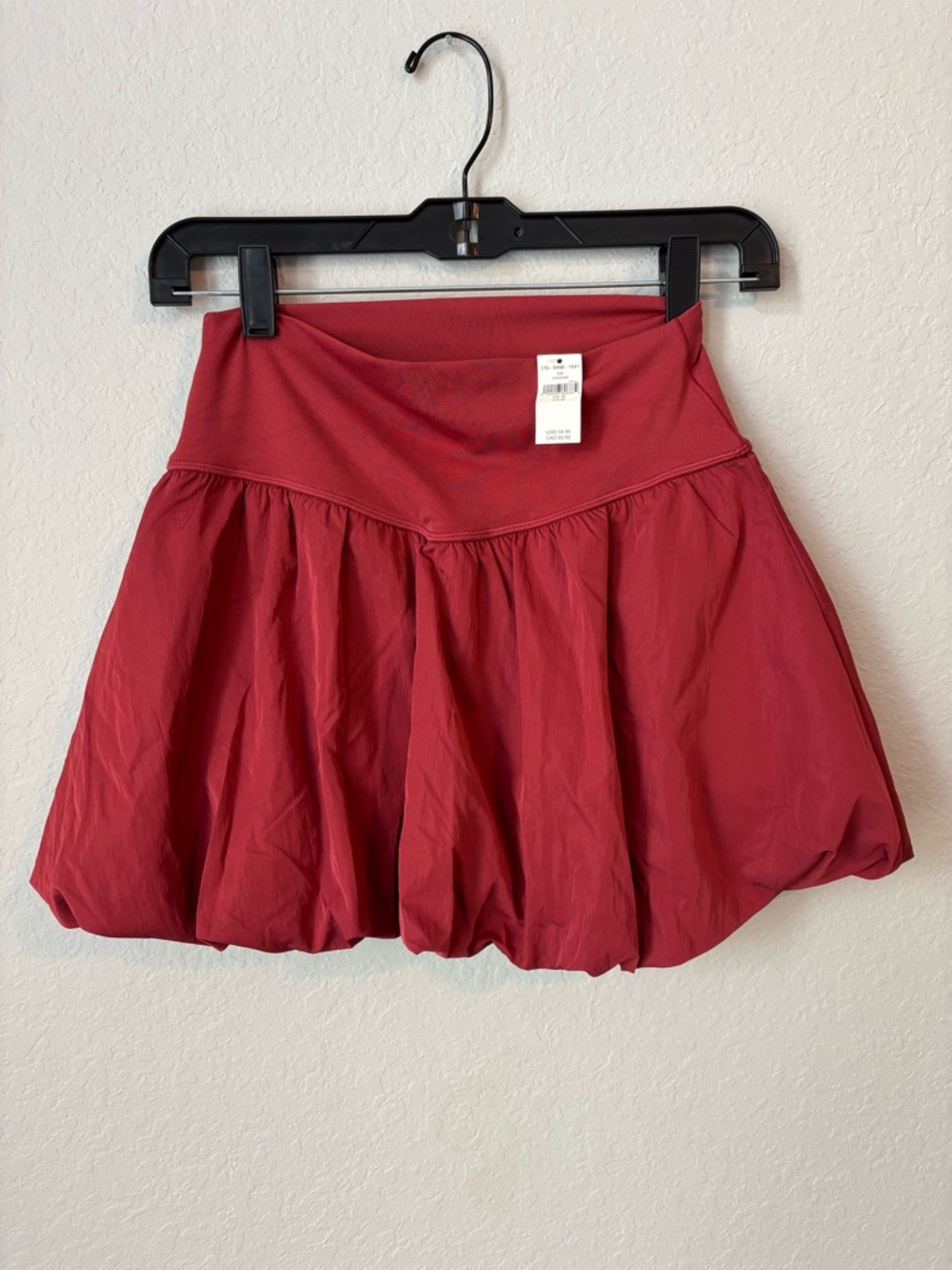 Aerie Offline 3 Piece Athletic Set with Top, Skort, & Bikers Size Medium - Picture 7 of 12